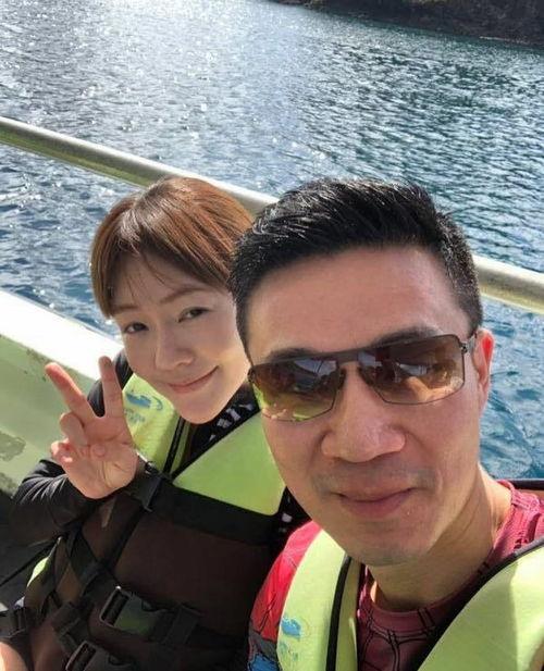 小彬彬一家五口照片,幸福生活定格永恒  第2张